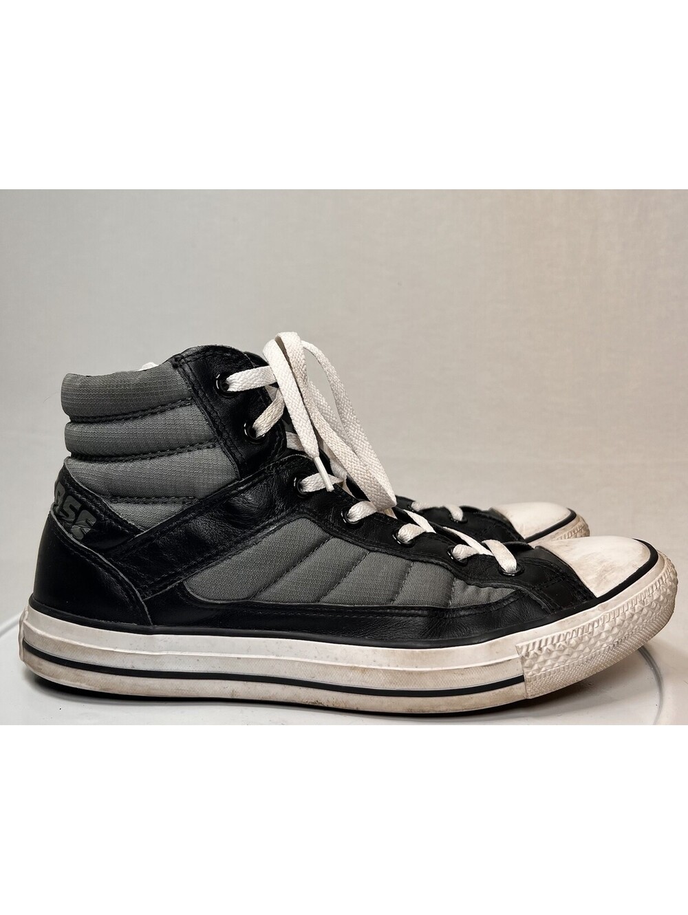 Converse Gray/Black Leather Street Hi High Top Shoes Men’s Sz 10, Women’s 12 EUC